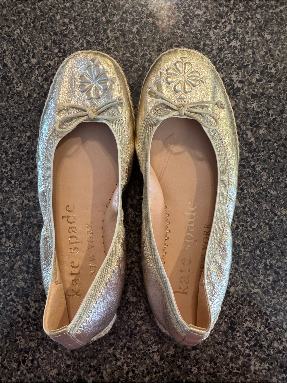 NWOT- Kate Spade Metallic Gold Leather Bow Clubhouse Espadrille - women’s Size 5